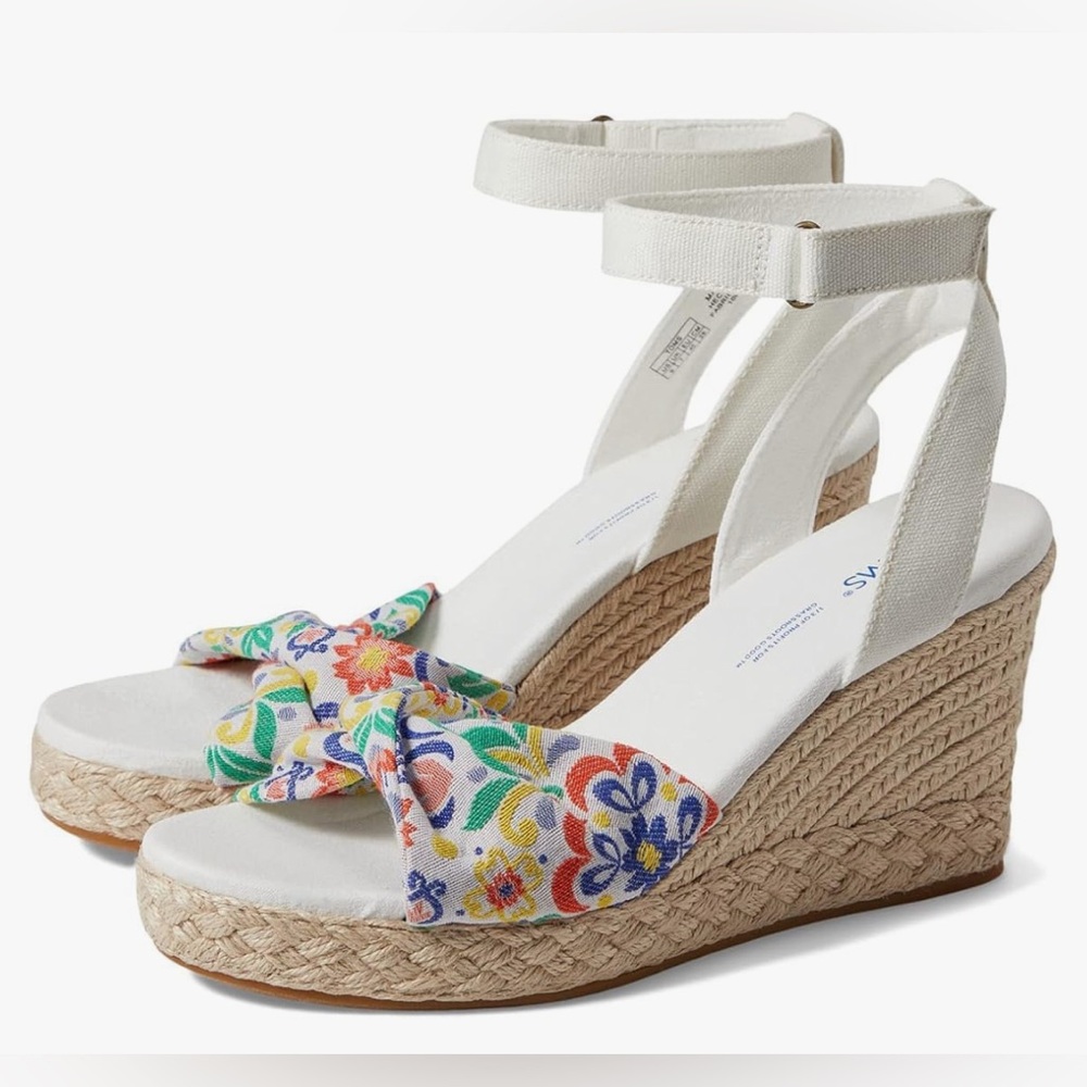 TOMS Women's Marisela White Mediterranean Tiles Jacquard Print Wedge Heel Sandal